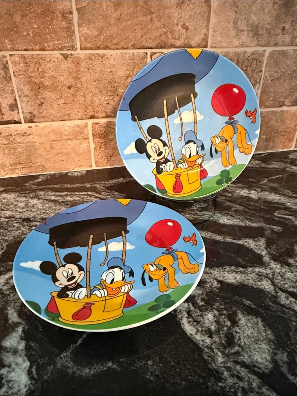 Disney Mickey & Friends Hot Air Balloon Party Plates - Set of 2